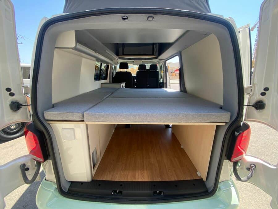 VW T6.1 Atlantic 5 plazas - Imagen 30