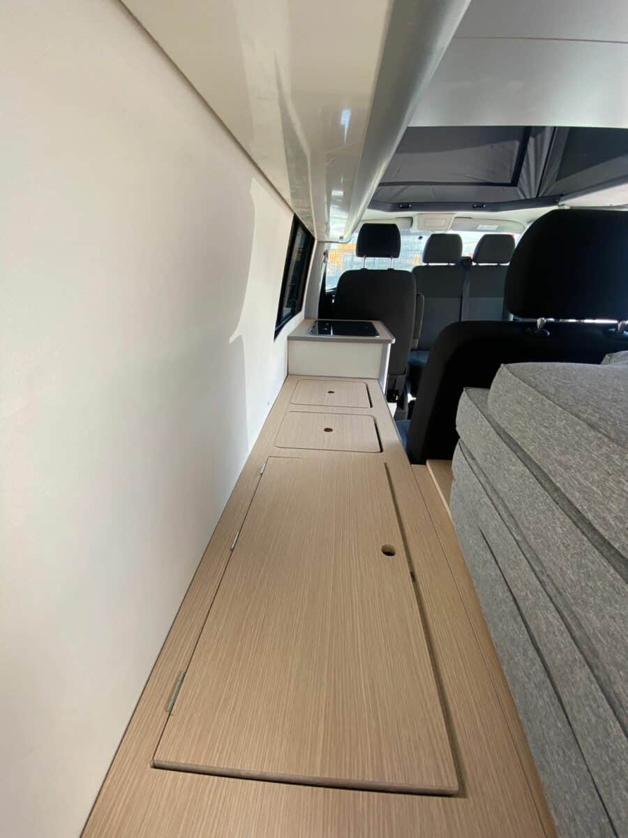 VW T6.1 Atlantic 5 plazas - Imagen 22