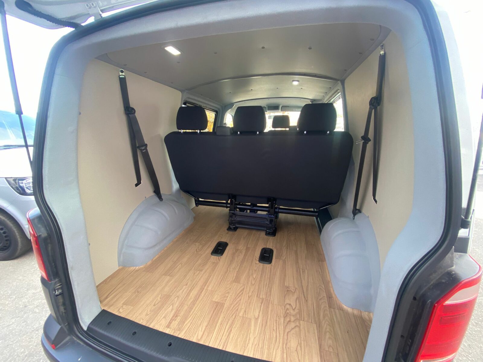 VW T6 TRANSPORTER MIXTA AUTOMATICO 150 CV - Imagen 10