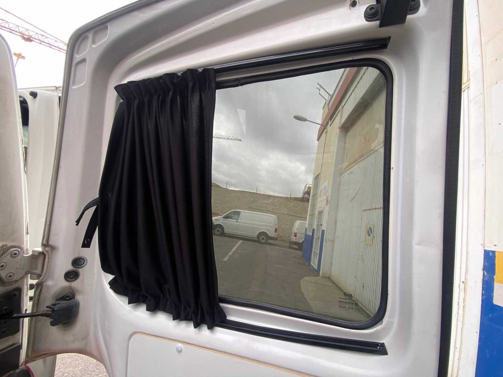 WhatsApp Image 2025-12-12 at 13.01.49 (4) WhatsApp Image 2025-12-12 at 13.01.49 (4)